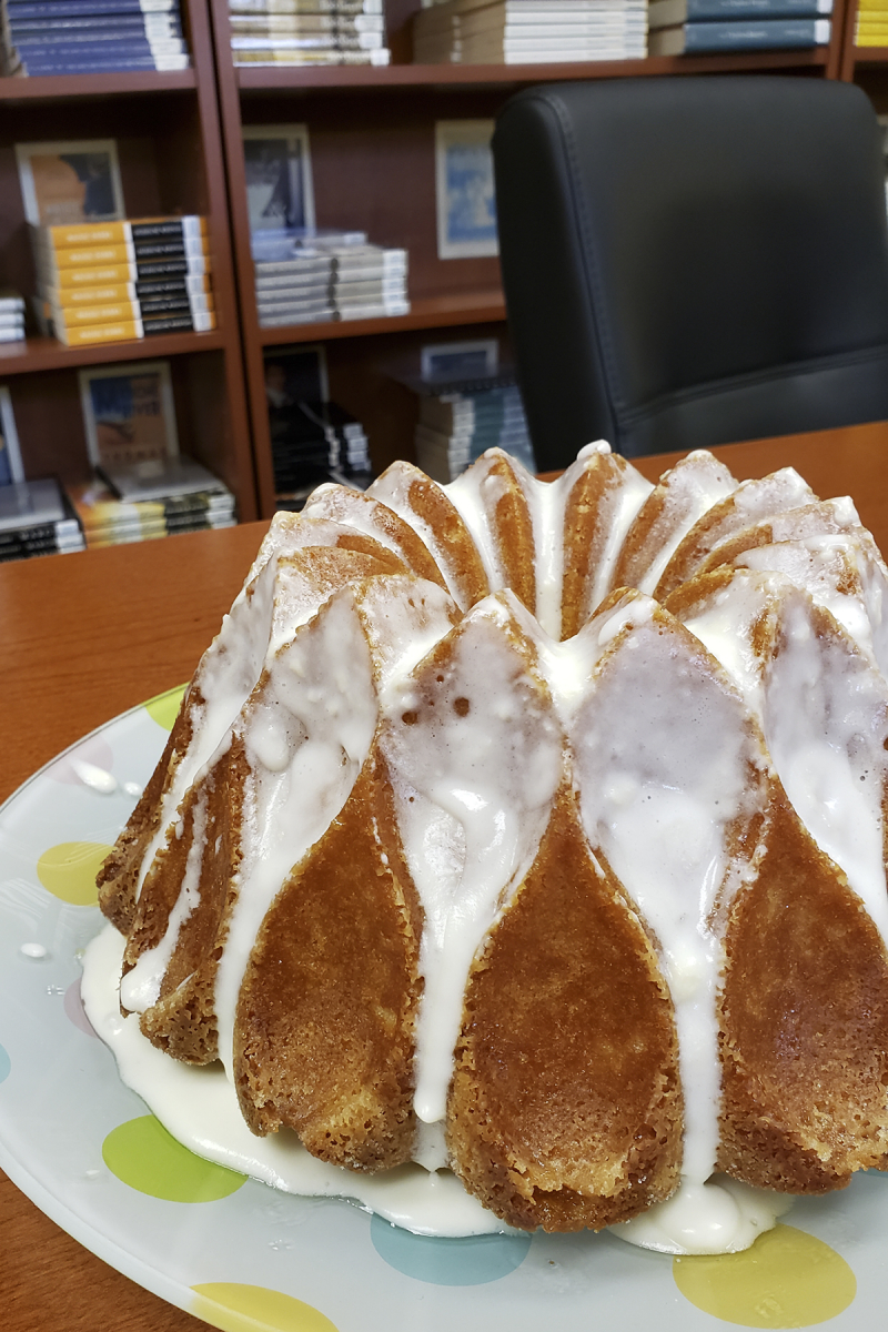 Lemon bundt cake Lemon bundt cake